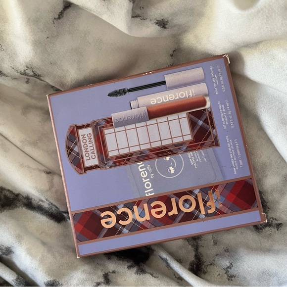 Florence by Mills London Calling Set - Picture 2 of 3